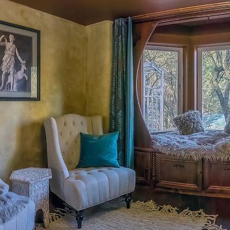 Вилла European Style Straw Bale Retreat Ашленд Экстерьер фото
