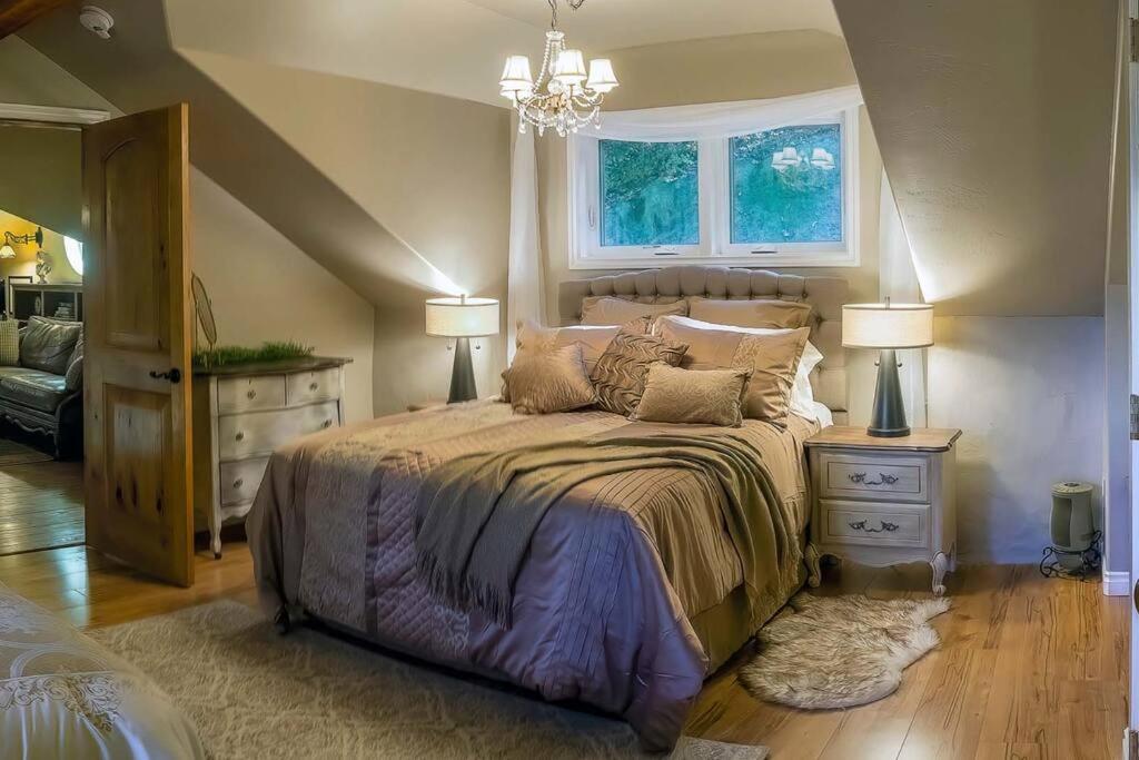 Вилла European Style Straw Bale Retreat Ашленд Экстерьер фото