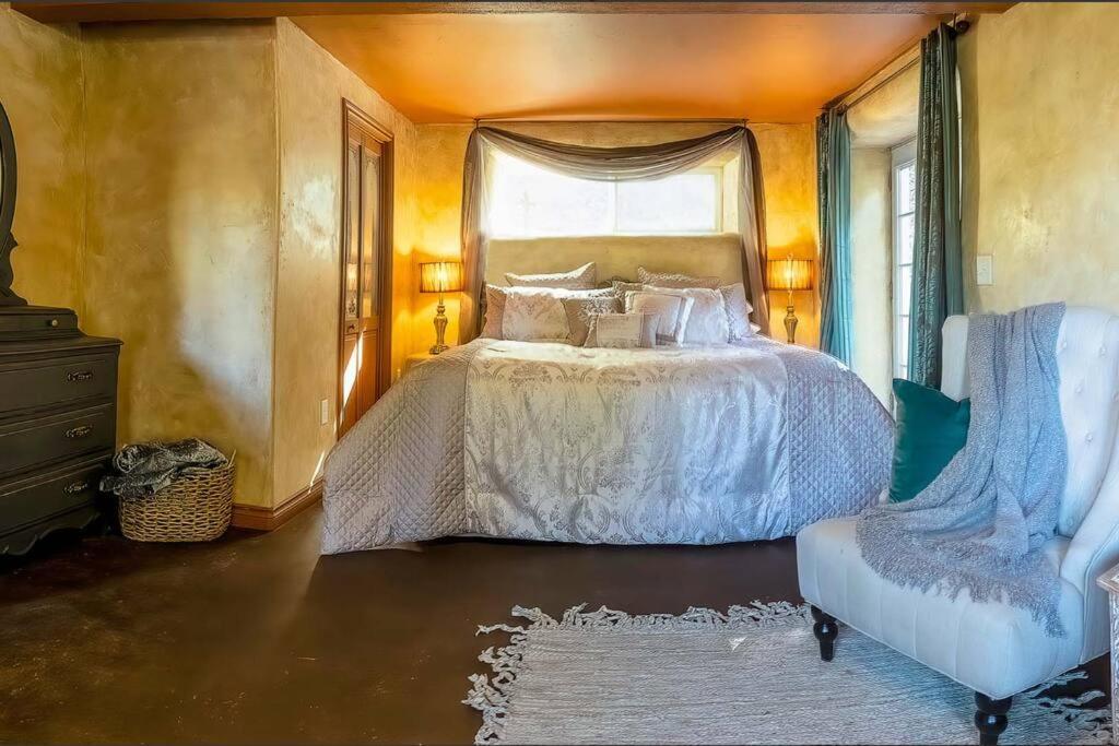 Вилла European Style Straw Bale Retreat Ашленд Экстерьер фото